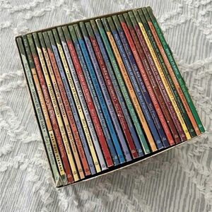 Magic Tree House 🌴 Boxed Book Set 26 Books 📚
